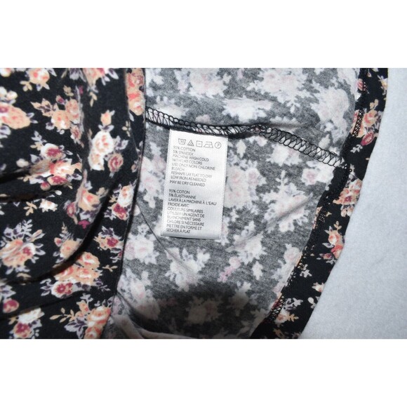 Pins And Needles Skirt Sz M Black Floral Flare Mini Skirt - Picture 4 of 5